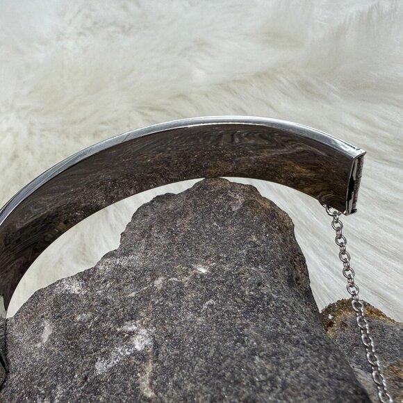 Vintage Hayward Sterling Silver Rose Floral Etched Hinged Bangle Safety Chain Ro - Picture 7 of 7